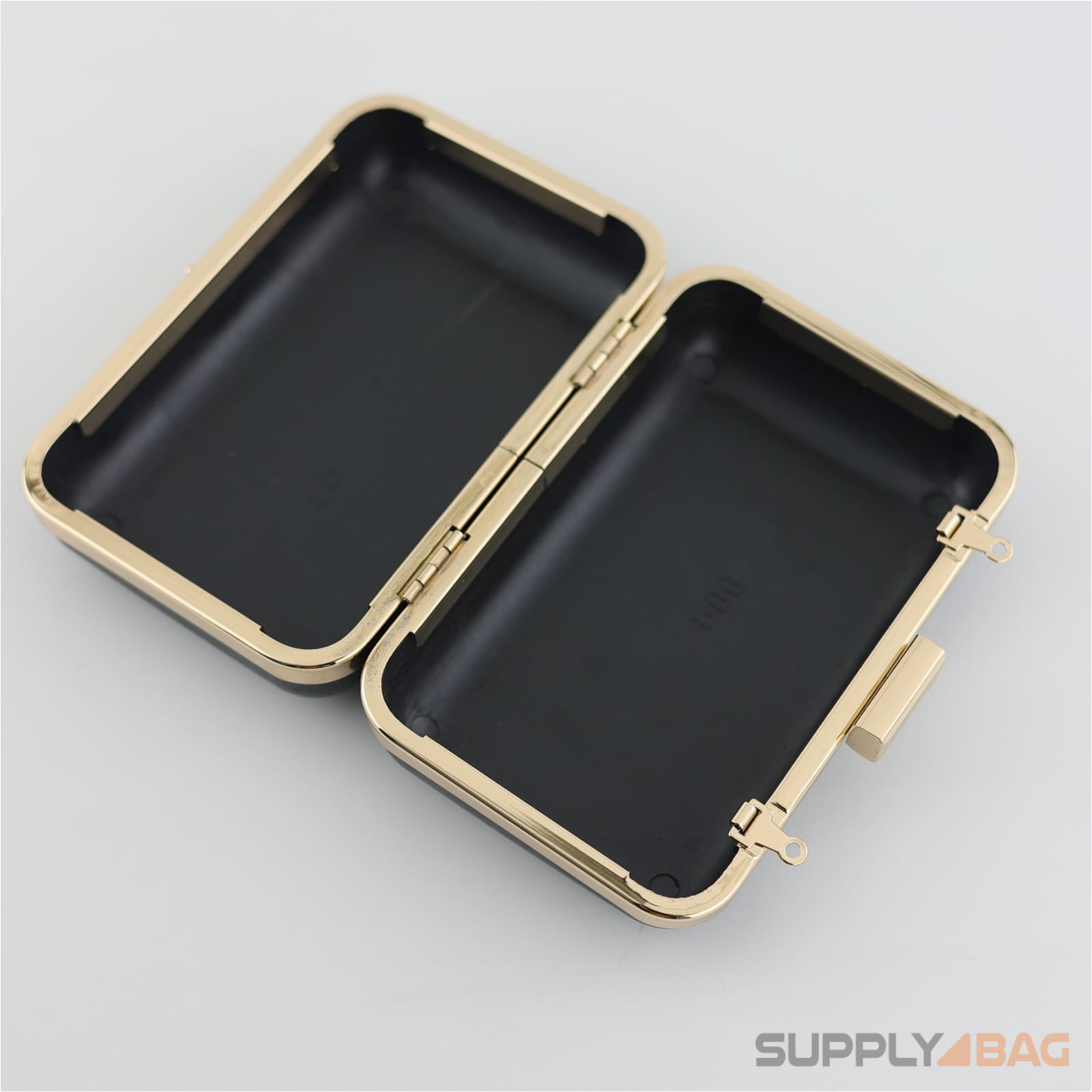 5 3/8 x 3 1/2 inch - gold clamshell clutch frame with covers