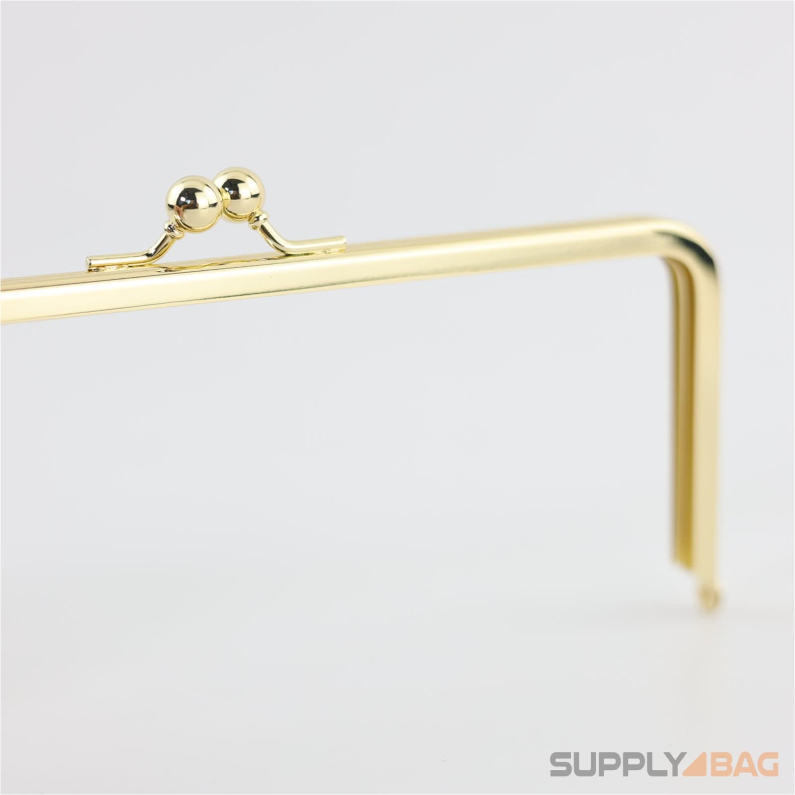 7 3/4 x 3 inch - kisslock clasp - gold metal purse frame