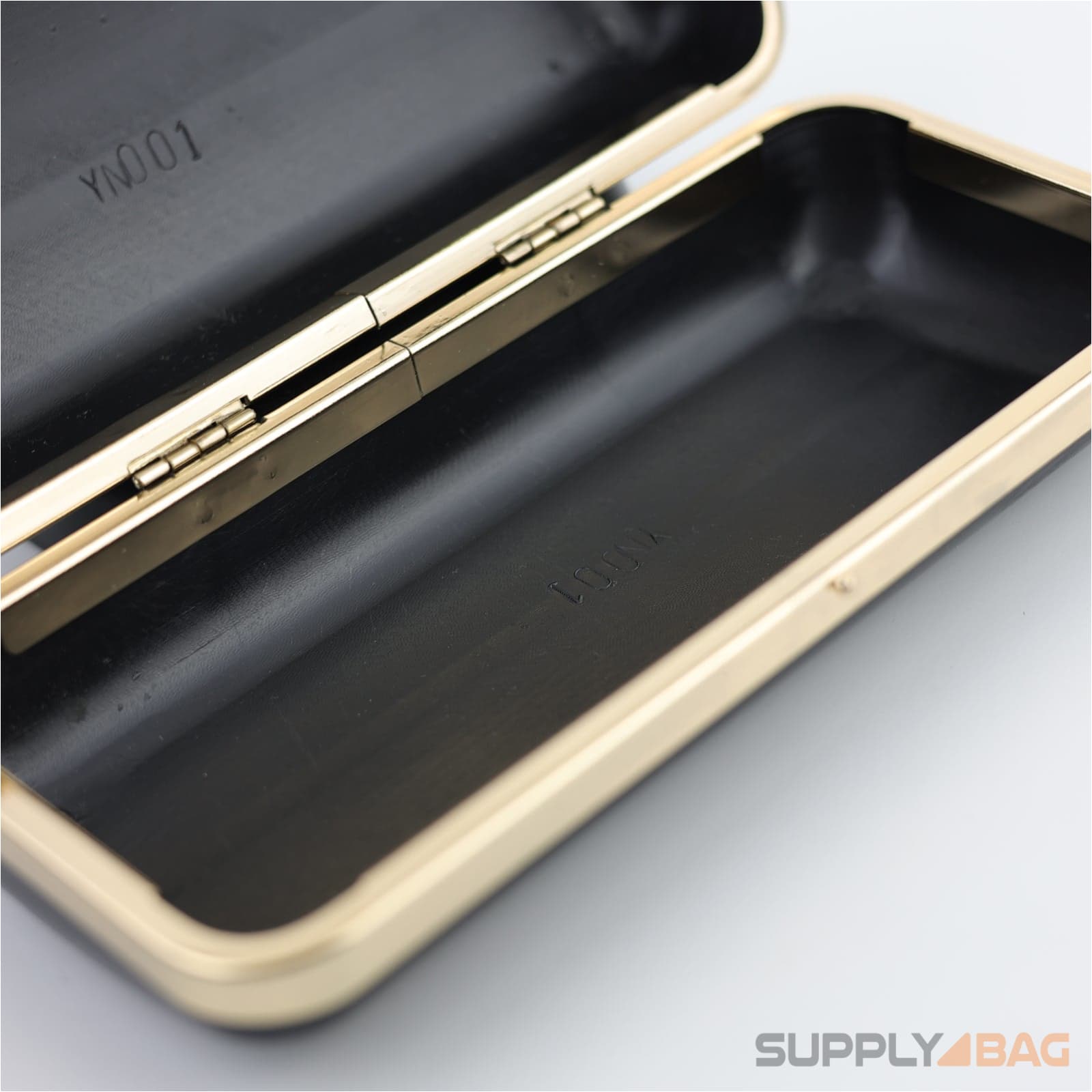 7 x 3 inch - Gold Clamshell Clutch Frame with Covers